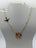 chaine motif avion